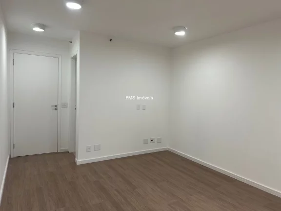 Imagem Conjunto comercial com 1 sala e vaga de garagem à venda em Indianópolis, São Paulo-SP - 20m² de área