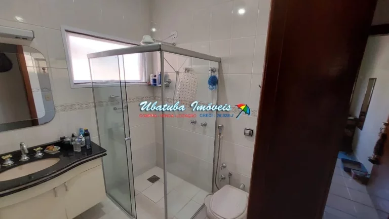 Imagem Linda casa em condomínio fechado