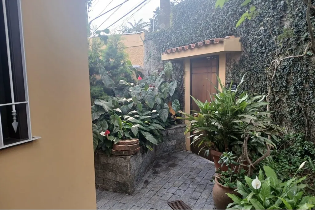 Imagem Casa à venda em São Paulo, Jardim Prudência, com 3 quartos, 257m2