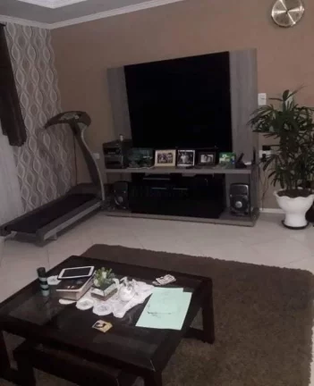 Imagem Casa comercial no Centro de Balneário Camboriú.
