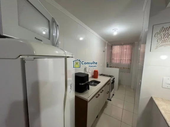 Imagem "Viva a experiência de morar pertinho da areia, em um apartamento aconchegante de 1 dormitório, porteira fechada, situado a poucos passos da praia, com uma vista lateral encantadora do mar que torna cada dia mais especial." Por apenas R$ 270.000,00. Agend