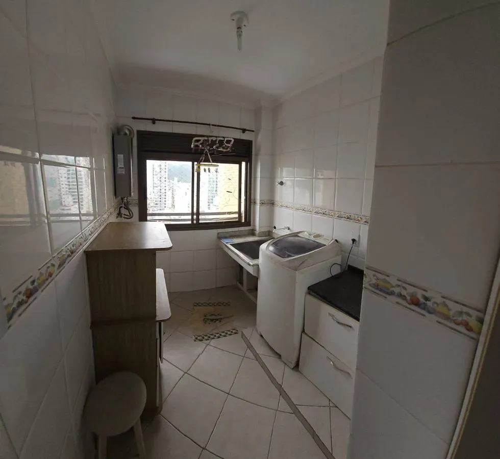 Imagem ALUGUEL DE APARTAMENTO DE 3 DORITÓRIOS NA AVENIDA ATLÂNTICA EM BALNEÁRIO CAMBORIÚ