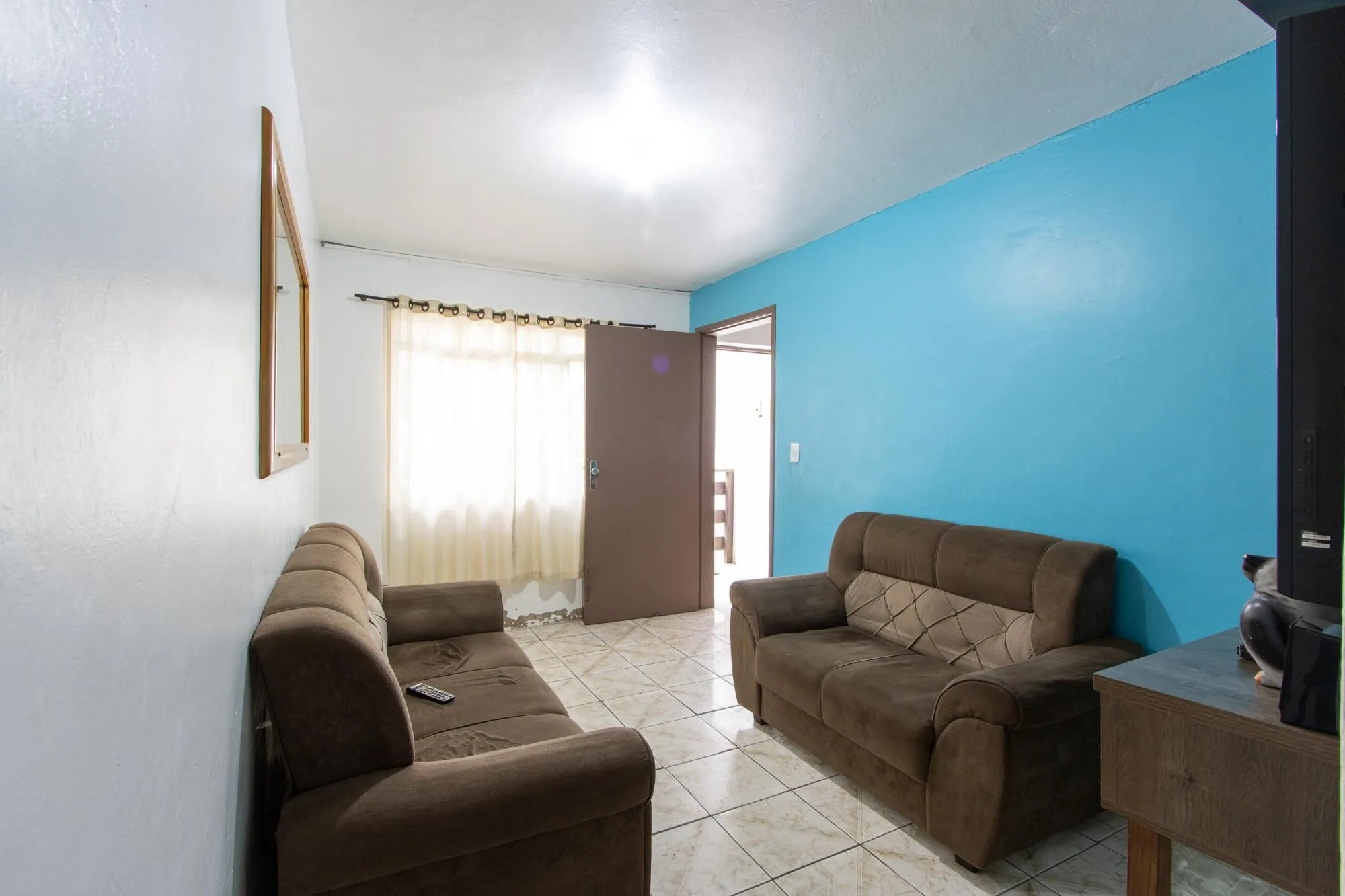 Imagem Casa ampla de 2 pavimentos com 4 dormitórios, 1 suite e 4 vagas no bairro Santa Tereza!