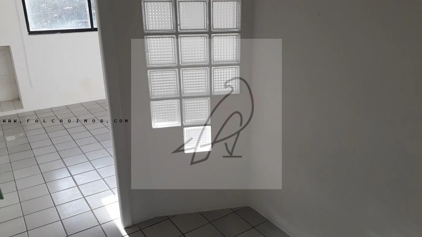 Imagem Vendo Sala Comercial na Pituba, Salvador-BA