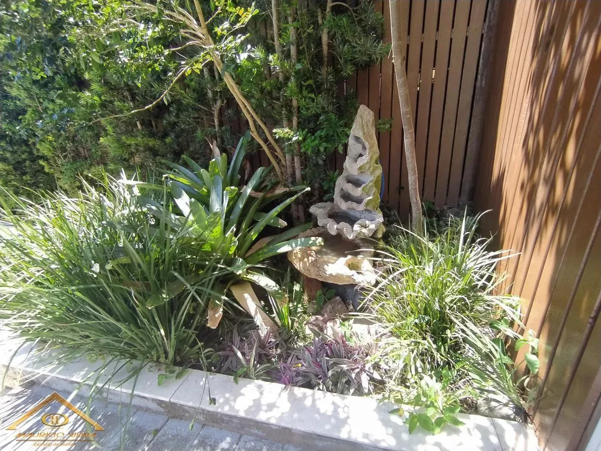 Imagem Casa em Condomínio para Venda em Cabo Frio / RJ no bairro Peró