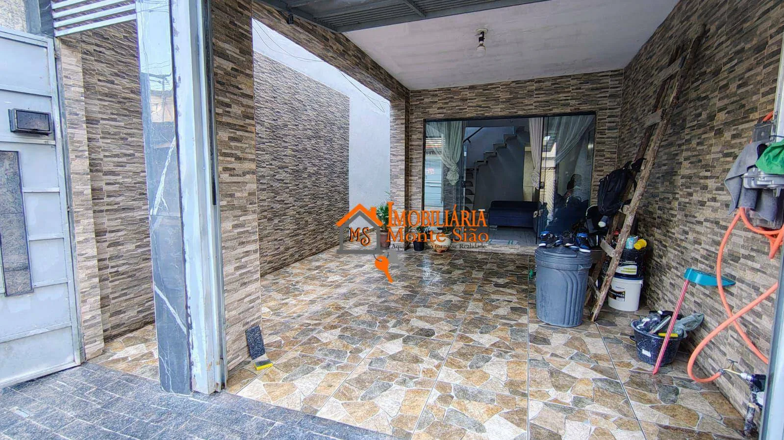 Imagem Sobrado com 4 dormitórios à venda, 300 m² por R$ 350.000,00 - Jardim Ponte Alta I - Guarulhos/SP