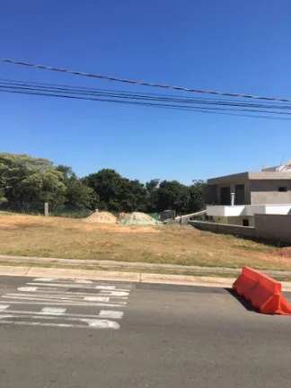 Terreno à Venda, 483 m² em Swiss Park - Campinas
