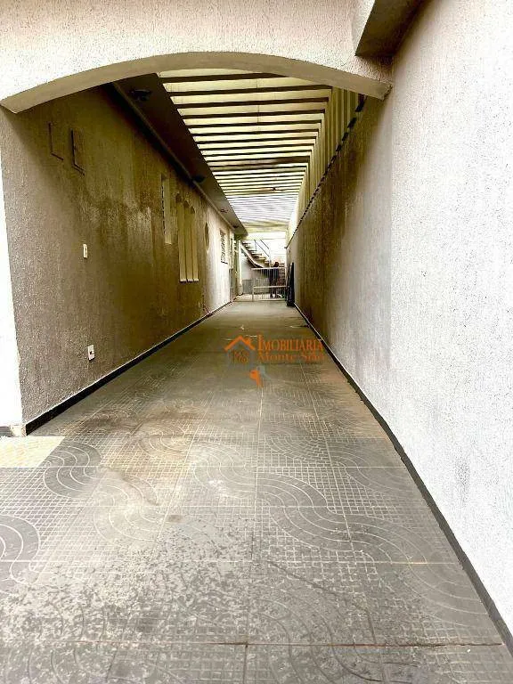 Imagem Sobrado com 4 dormitórios à venda, 480 m² por R$ 1.550.000,00 - Vila Rosália - Guarulhos/SP