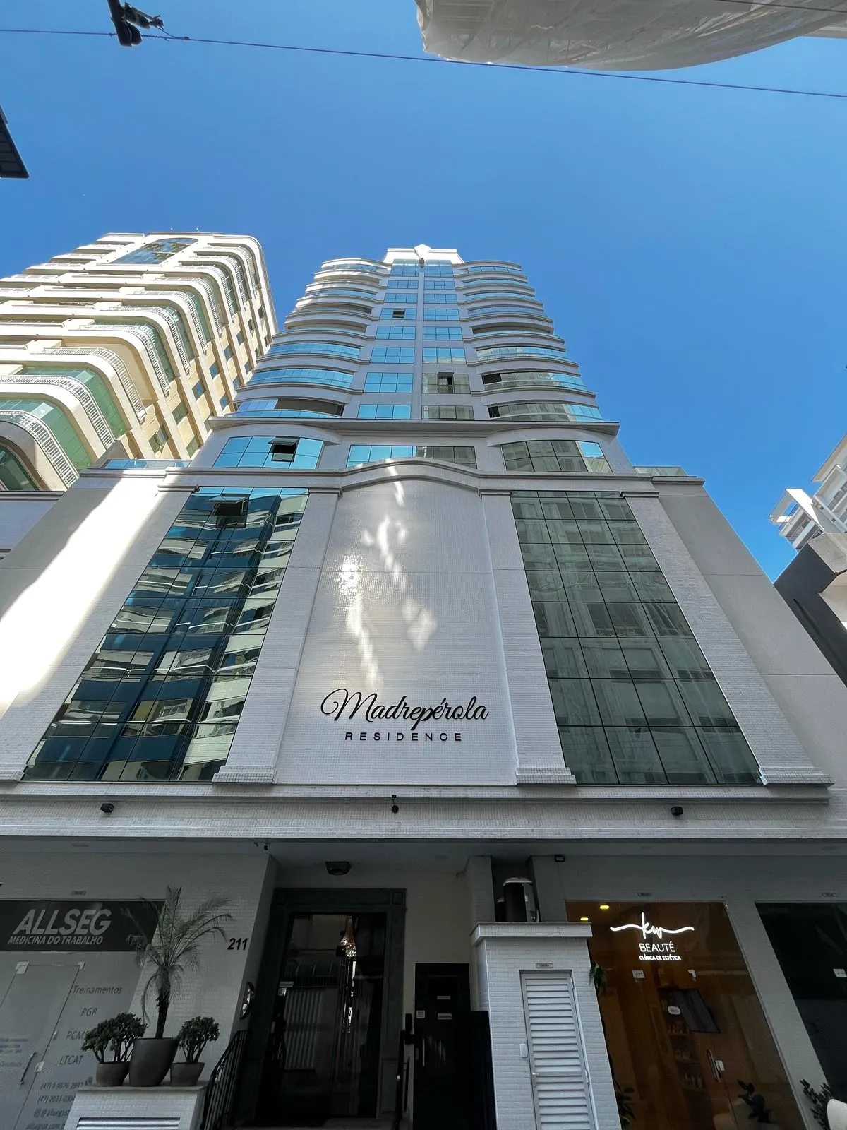 Foto do imóvel Apartamento à venda com 128m2 por R$ 1.990.000,00