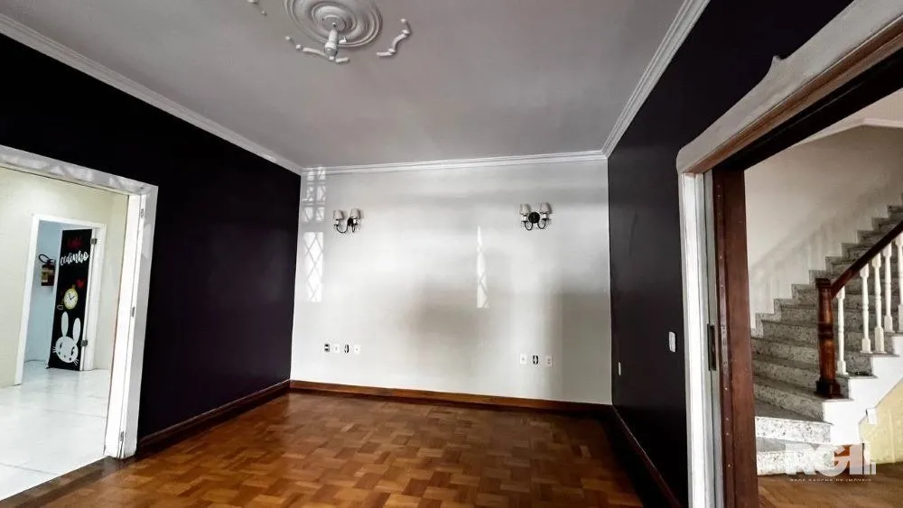 Imagem CASA A VENDA, AMPLA NA COMENDADOR BATISTA!