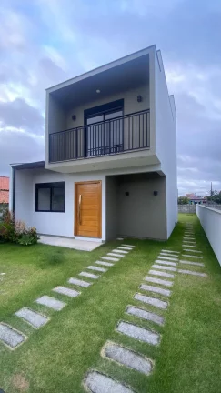Imagem Casa dos Sonhos com 3 Dormitórios em Garopaba-SC - Alto Padrão e Ótima Localização