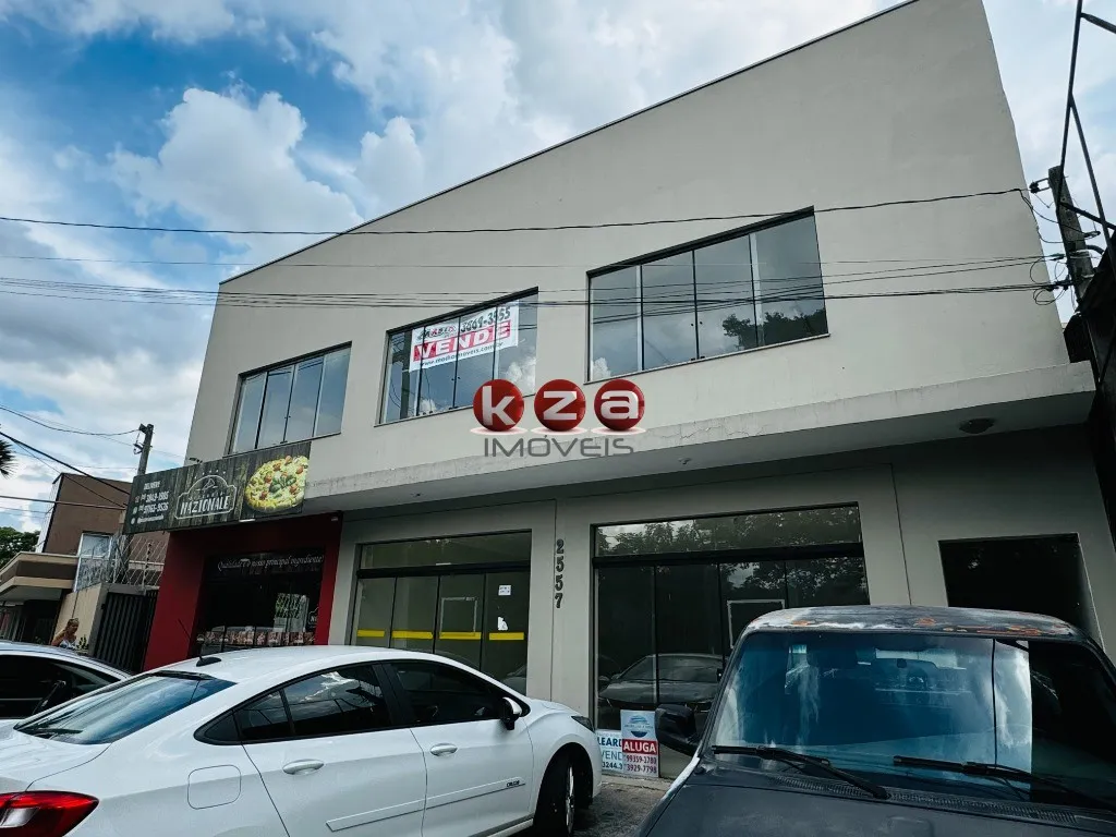 Imagem Salão Comercial à Venda em Valinhos-SP, na Vila Faustina II: 3 Salas, 6 Banheiros, 6 Vagas e 511m² de Área