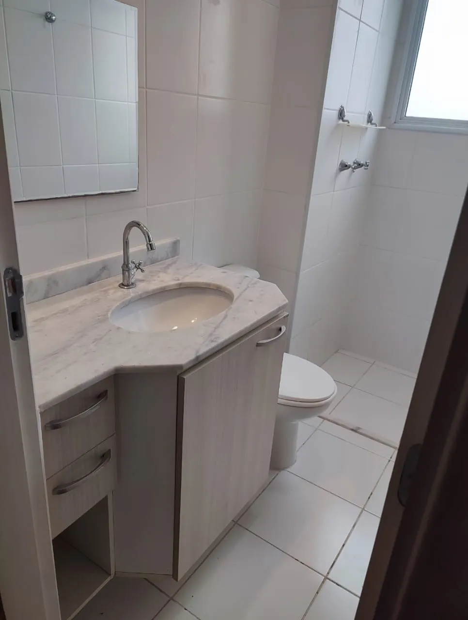 Imagem Apartamento à venda no Campolim com 2 dormitórios, varanda gourmet e 2 vagas de garagem