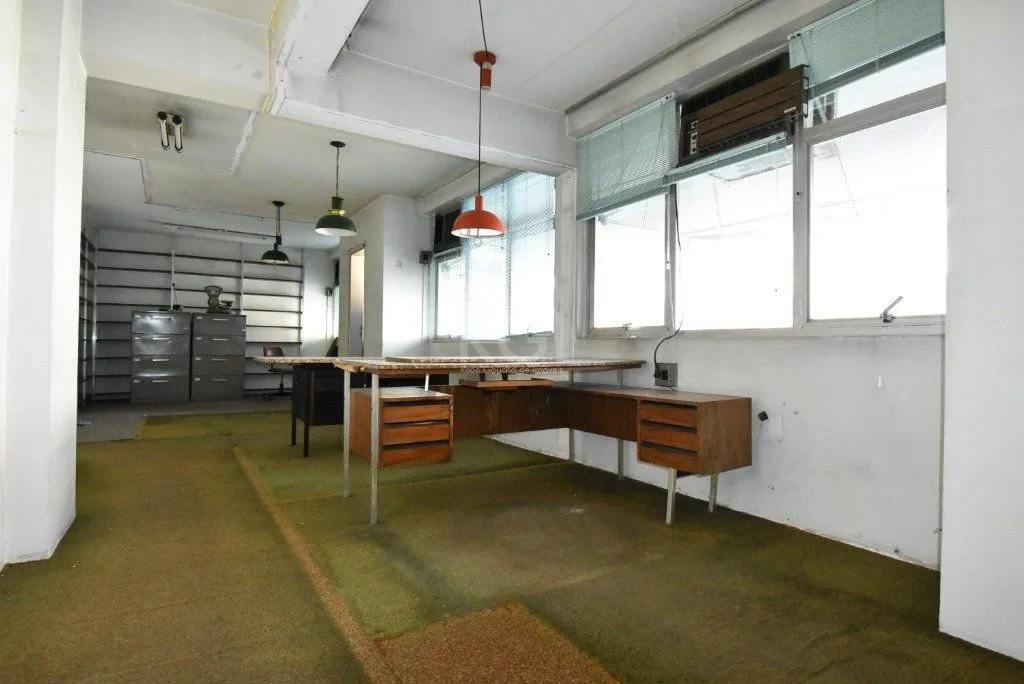 Imagem Conjunto/Sala para Venda - 185.33m², 0 dormitórios, Bom Fim