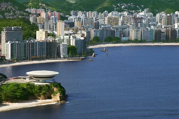 Imagem Casa com 7 Quartos à Venda, 300 m² em Fátima - Niterói