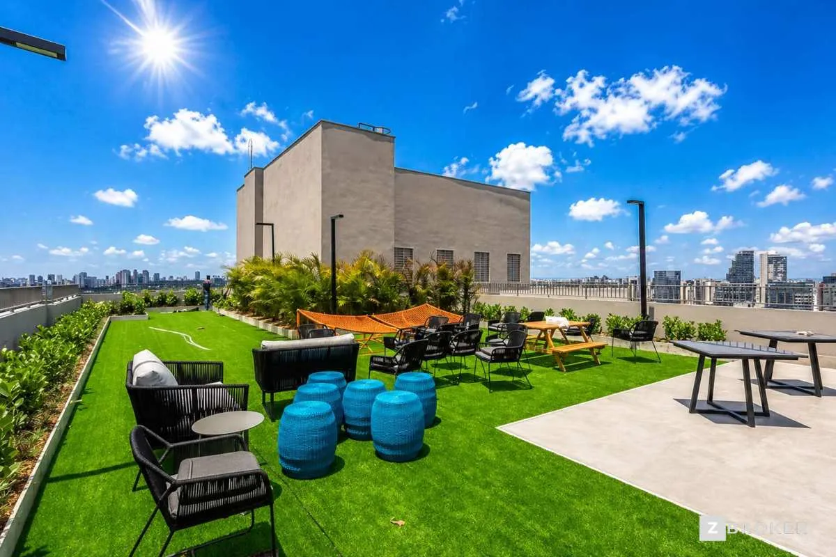 Imagem Studio à venda em São Paulo, Pinheiros, com 1 quarto, 25m2