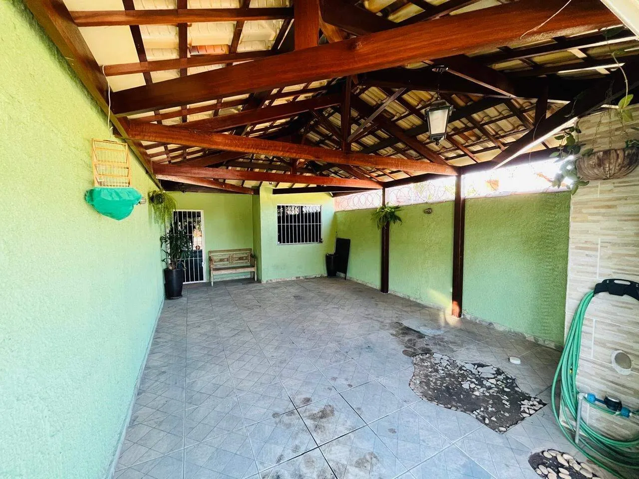 Imagem Casa duplex à venda, 2 quartos, 2 vagas, IMPERIAL - Santa Luzia/MG