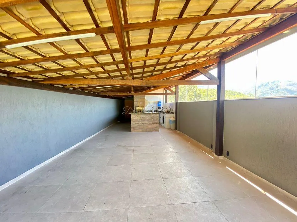 Imagem Casa em Condomínio para Venda em Teresópolis / RJ no bairro Araras