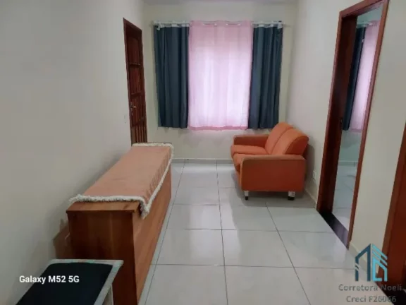 Imagem Casa de alvenaria, nova, em condomínio, Semi Mobiliada no Bacacheri em Curitiba PR