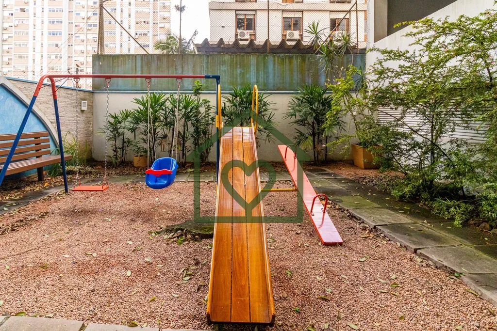 Imagem Imagine viver em um dos endereços mais desejados de Porto Alegre, entre a Marquês do Pombal e o Ho...