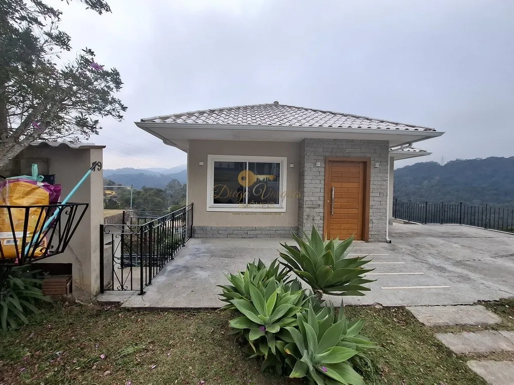 Imagem Casa em Condomínio para Venda em Teresópolis / RJ no bairro Albuquerque