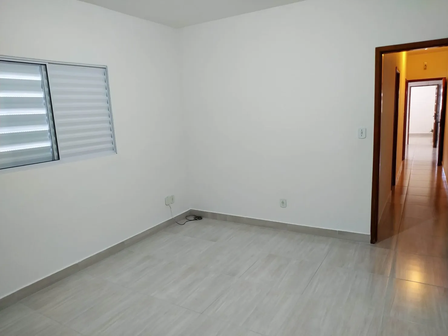 Imagem Casa à venda 2 Quartos, 1 Suite, 2 Vagas, 125M², Residencial e Comercial Cidade Morumbi, Pindamonhangaba - SP