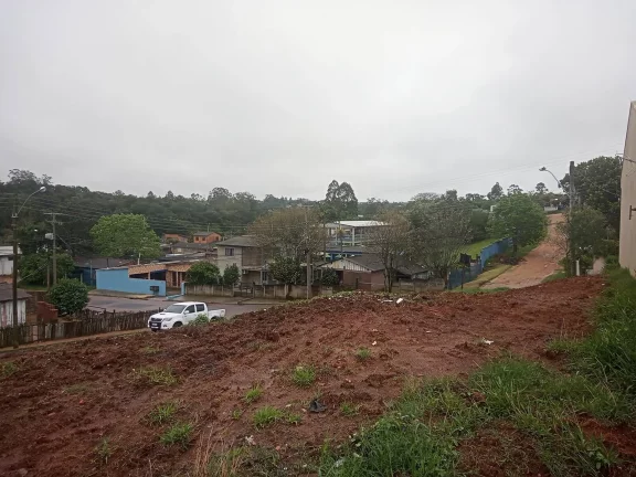 Imagem TERRENÃO DE ESQUINA!!! Ideal para construção, minha casa minha vida