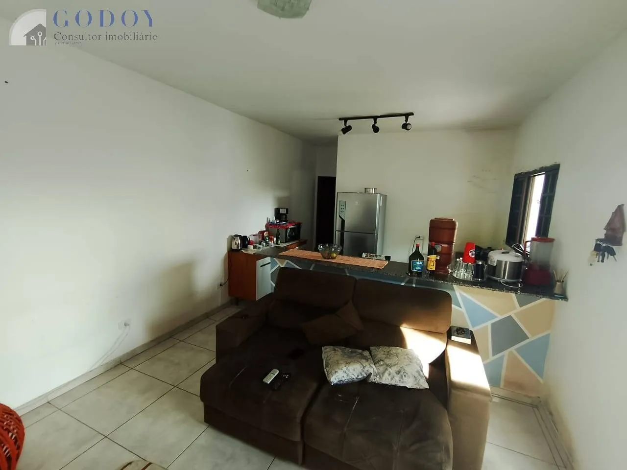 Imagem Vende-se Casa em Lote de 250m² - Ótima Localização no Pasin.