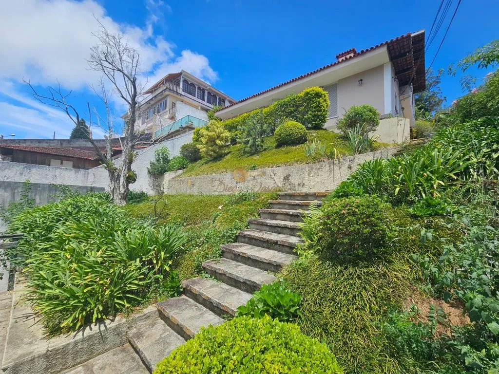 Imagem Casa para Venda em Teresópolis / RJ no bairro Tijuca