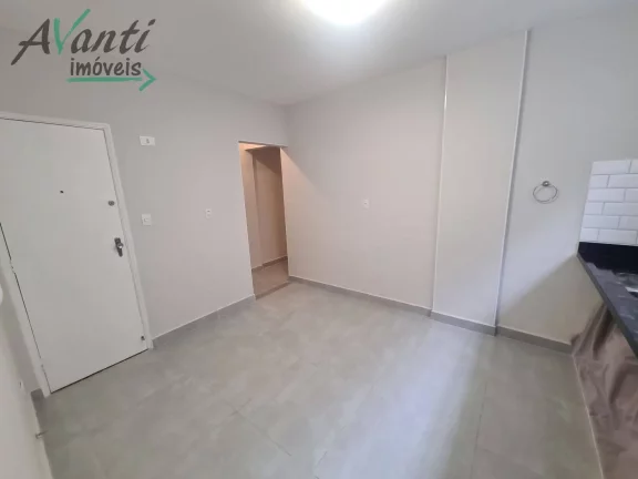 Imagem Apartamento à de 2 quartos , 83m², todo reformado, localizado no bairro Embaré - Santos/SP