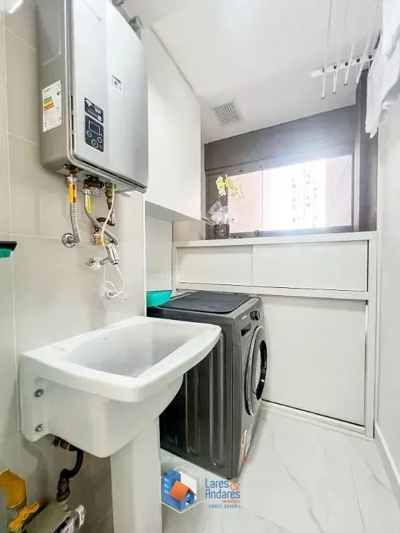 Imagem Apartamento para venda em Moema com 2 quartos, sendo 2 suítes, 74m²