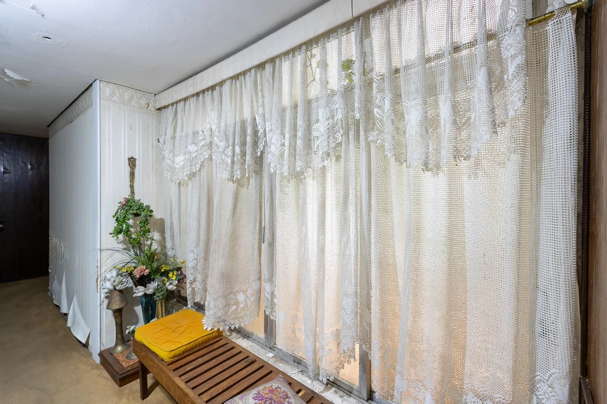 Imagem Apartamento frente à fundos, 3 dormitórios, 1 vaga escriturada - Centro Histórico