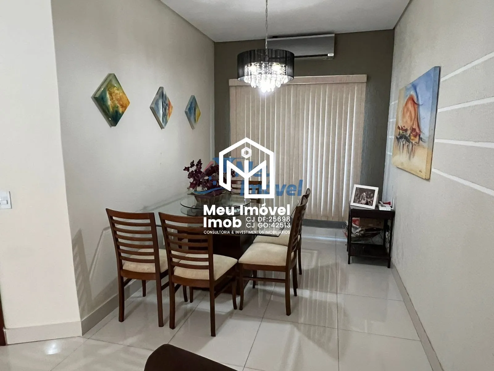 Imagem Casa 4 Quartos 3 Suítes 2 Vagas 400m²