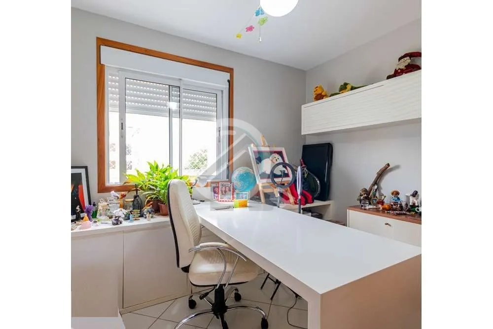 Imagem Excelente apartamento de 107m², 3 dormitórios no Jardim Botânico! Sou um apartamento de 113m² pr...
