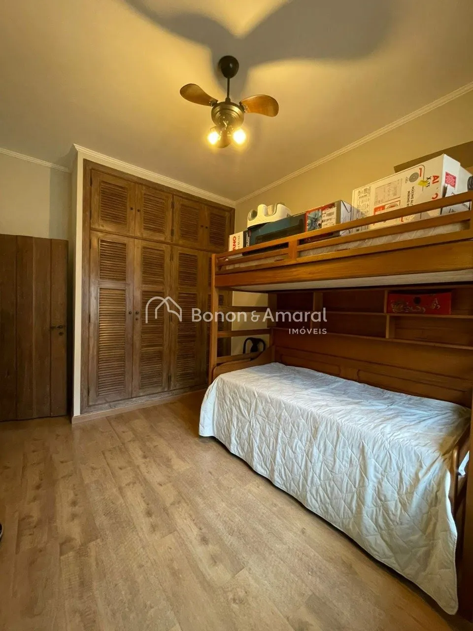 Imagem Casa em bolsão com portaria, 4 quartos, 357 m² à venda no Jardim das Paineiras, Campinas/SP