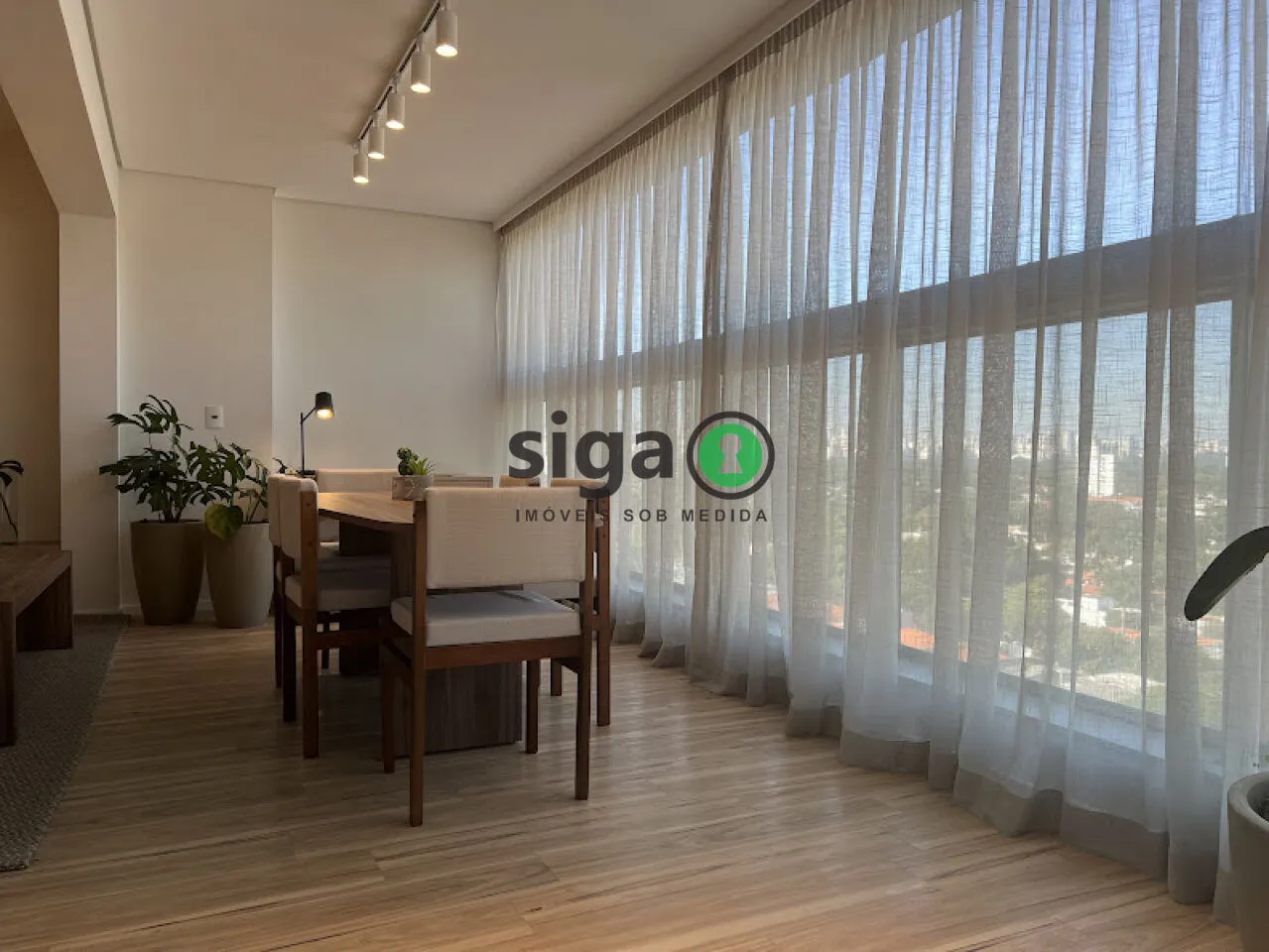 Imagem Apto Mobiliado com 66m² para locação em Pinheiros com 1 suite e 1 vaga