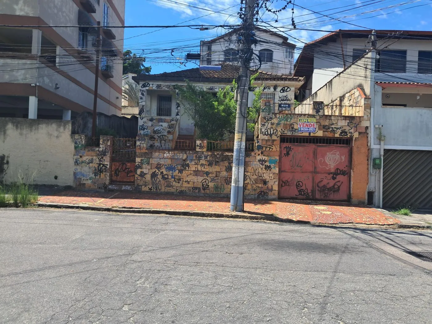 Imagem Casa para Venda em Rio de Janeiro, Campo Grande, 3 dormitórios, 2 banheiros, 1 vaga