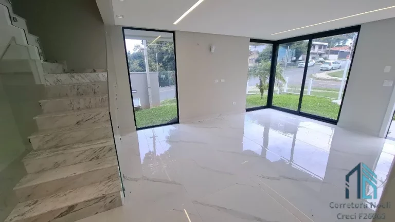 Imagem Sobrado alto padrão de esquina, com ático e terraço, 03 suítes, no Boa Vista em Curitiba PR