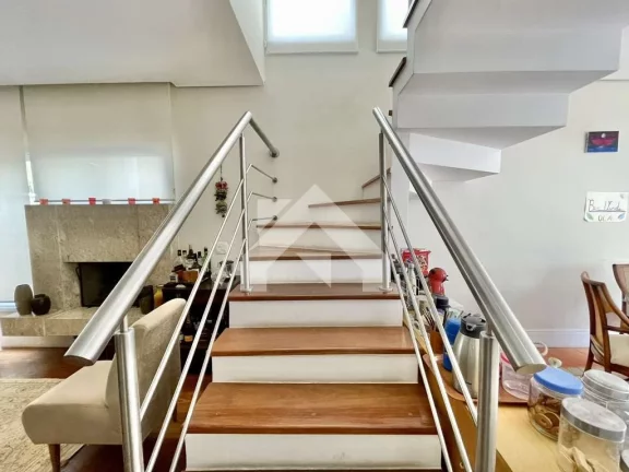 Imagem Casa de Condomínio em Granja Viana II - Cotia