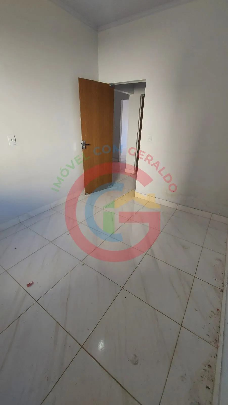 Imagem VENDE-SE CASA GEMINADA 3 QUARTOS SANCLERLÂNDIA