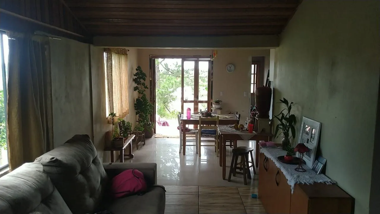 Imagem Casa com 3 dormitórios no bairro Vila Imperial/ Gravataí