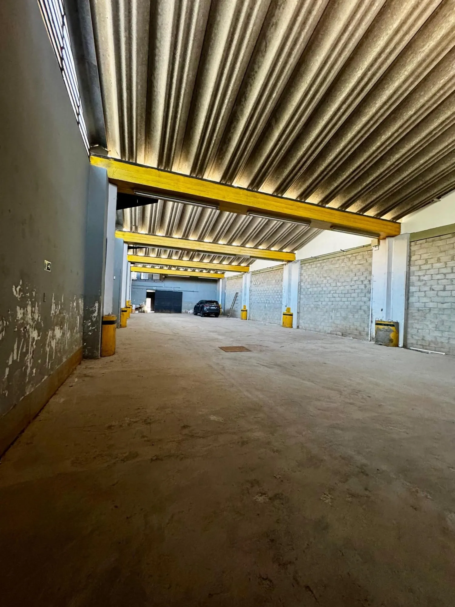 Imagem Predio para Locação/Aluguel - 1470m², 0 dormitórios, Floresta
