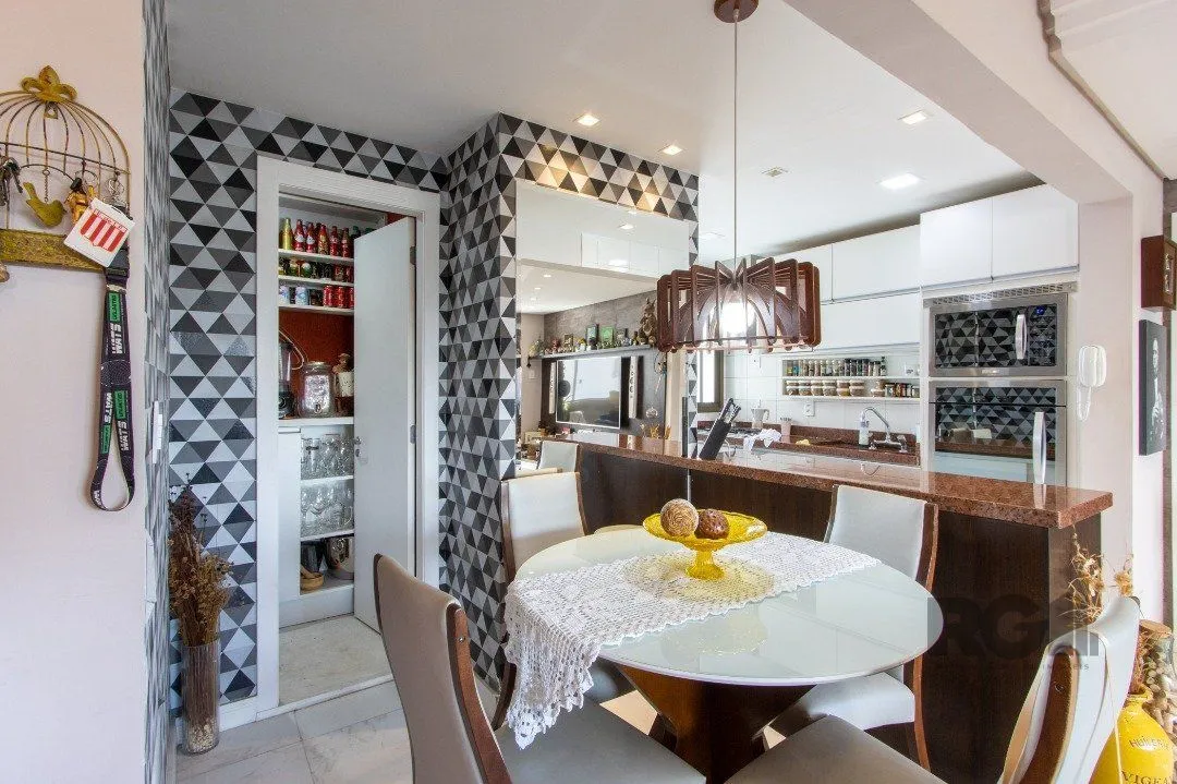Imagem Apartamento de 3 Quartos com Suíte e Vaga de Garagem no Cristal, Porto Alegre - RS