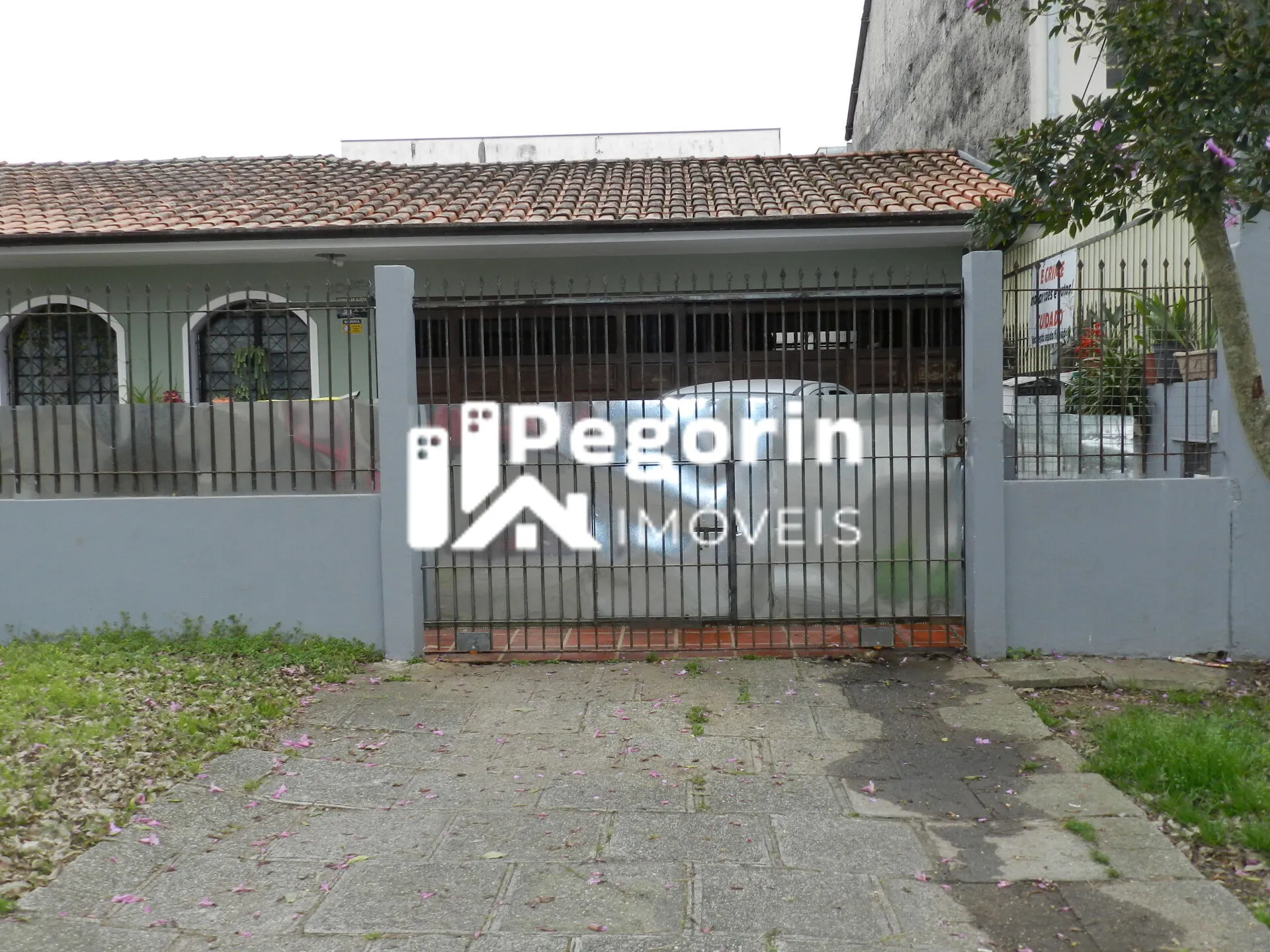 Imagem Casa à venda no Alto Tarumã Curitiba com 4 quartos, 180,00m²