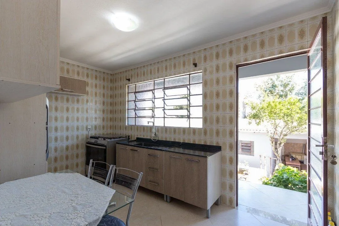 Imagem Casa para Venda - 176m², 4 dormitórios, sendo 1 suíte, 3 vagas - Espirito Santo