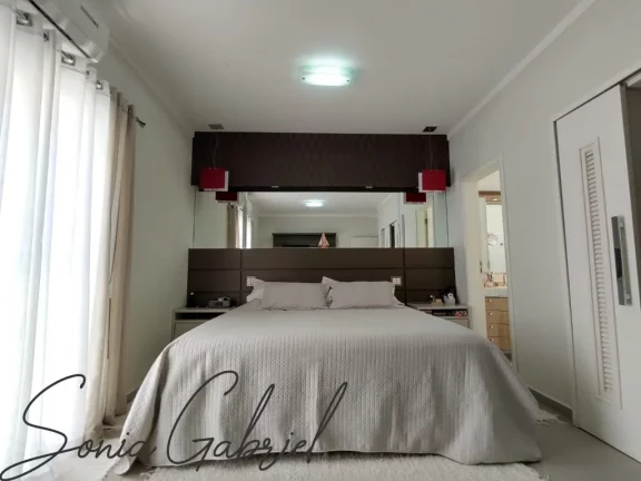 Imagem Casa de luxo em condomínio exclusivo em Vinhedo-SP: 3 quartos, 3 suítes, 3 salas, 6 banheiros, 5 vagas, 408 m². Venha conferir!