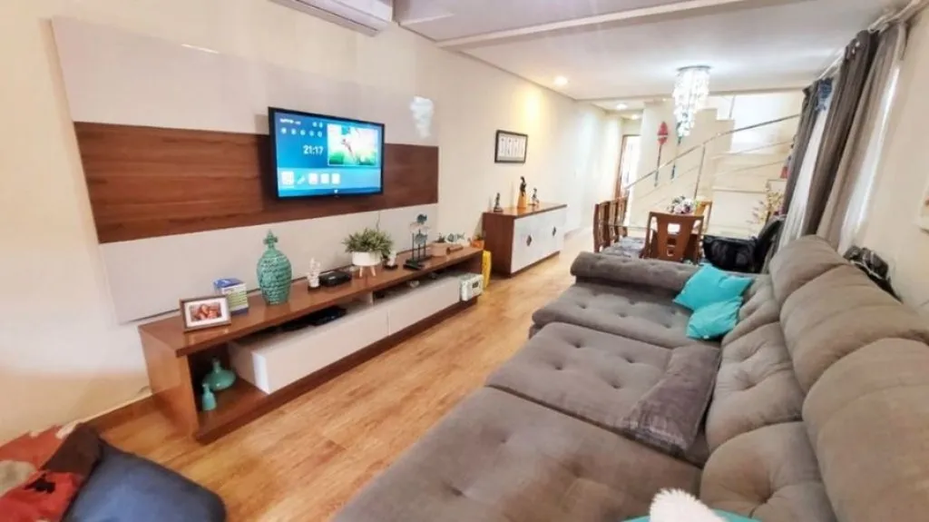 Imagem CASA COM 160,00 m² - CANTO DO FORTE - PRAIA GRANDE SP