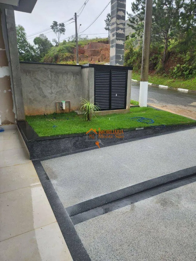 Imagem Casa com 3 dormitórios à venda, 247 m² por R$ 2.500.000,00 - Parque Santa Tereza - Santa Isabel/SP