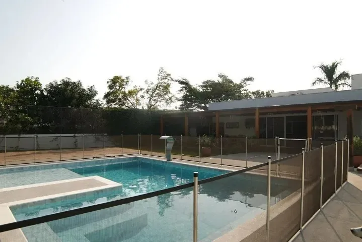 Imagem Casa de Alto Padrão à Venda no Condomínio Palmeiras Imperiais ? 3 Suítes, Piscina Aquecida e Área Gourmet