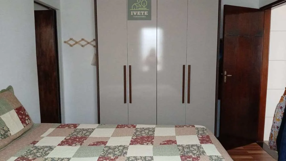 Imagem SOCORROSP CASA A VENDA NO JARDIM CARVALHO, PRÓXIMO AO CENTRO